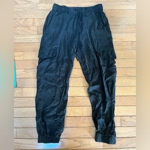 Island Gypsie Joggers size Small